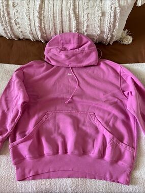 Nike Women's Bright Pink Hoodie Pullover with Swoosh